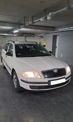 Skoda Octavia cena 10800 przebieg: 184700, rok produkcji 2008 z Rumia małe 211